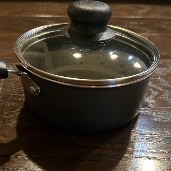 COPY - NEW TRAMONTINA Primaware Nonstick Covered Sauce Pan - Picture 11 of 11